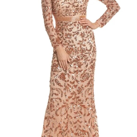 Full length sequinned gown by Mac Duggal - Picture 4 of 4